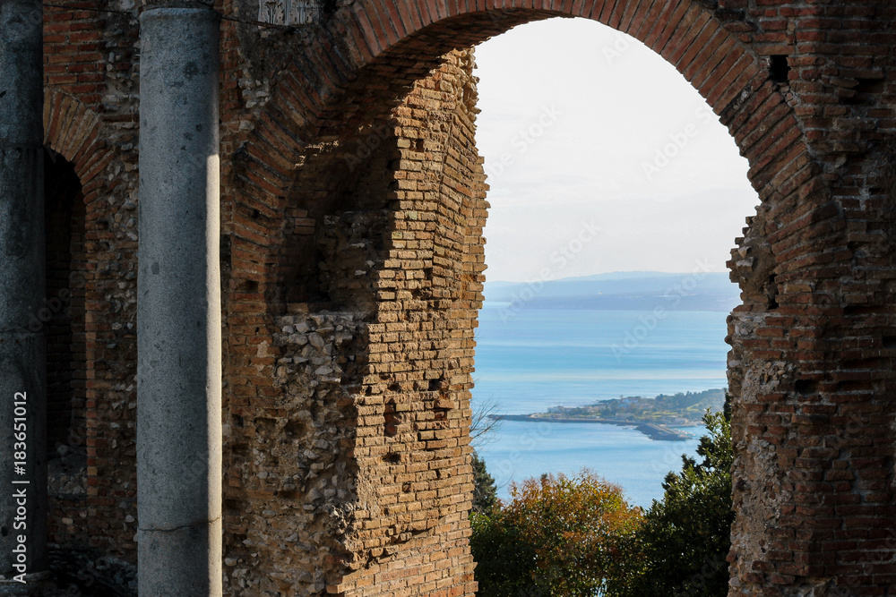 Obraz premium old ruins in greek theater in Taormina