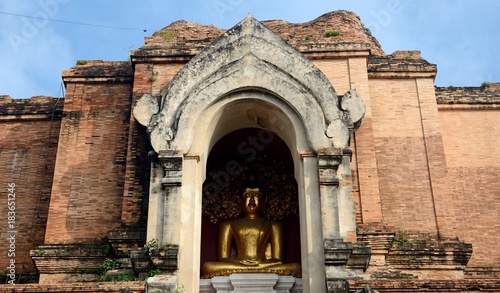 Wat Chedi Luang, Chiang Mai, Thailand