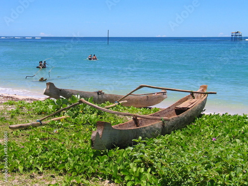 Indonesia. Playa en Sumbawa, isla que pertenece al grupo de las islas menores de la Sonda. Se encuentra entre las islas indonesias de Flores, al este, y Lombok al oeste photo