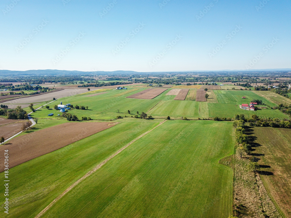 Naklejka premium Aerial of Farmland in Dover, Pennsylvania just south of Harrisburg during Fall