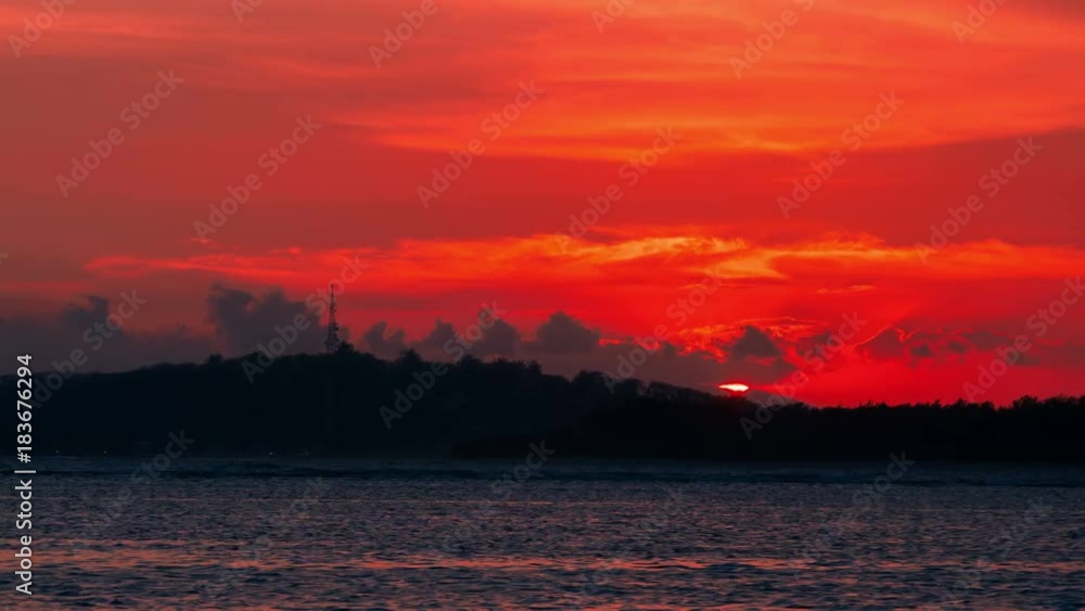 Timelapse The sunsets over the mountain of the island of Gili, Indonesia Timelapse The sunsets over the mountain of the island of Gili, Indonesia