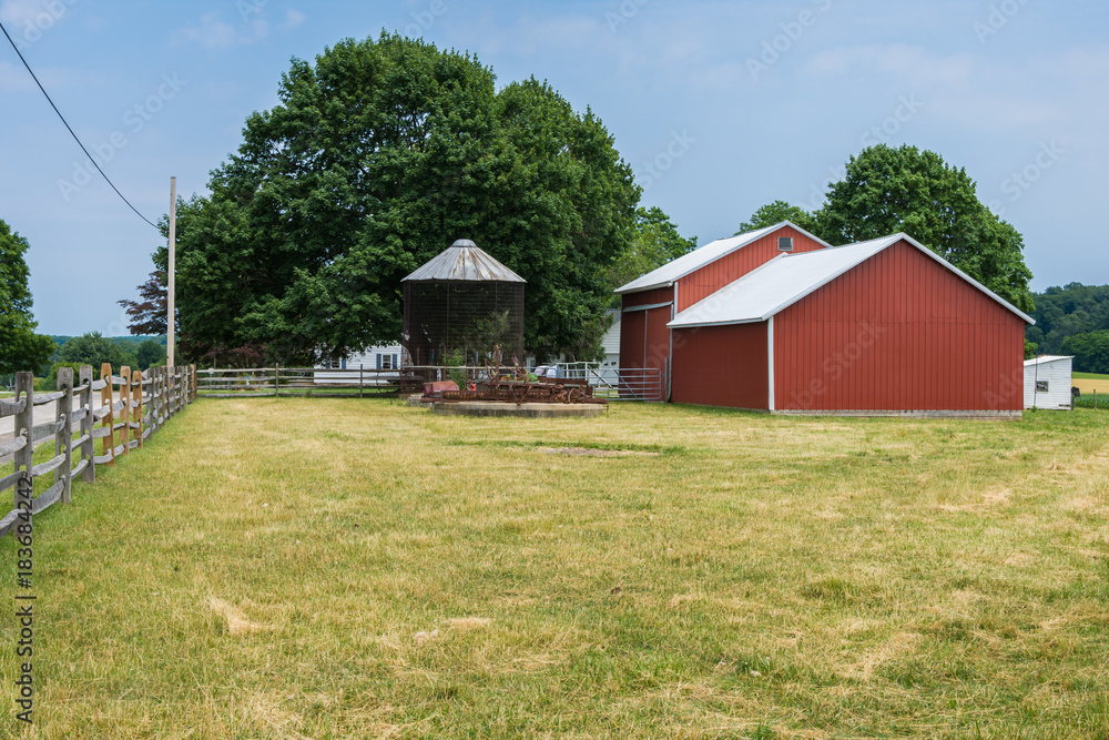 Fototapeta premium Rural Country York County Pennsylvania Farmland, on a Summer Day