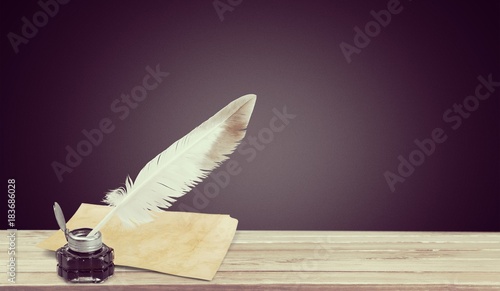 Bild auf Leinwand Quill pen with inkwell.