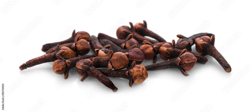 Obraz premium dry cloves on white background