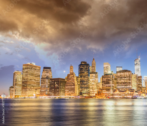 Lower Manhattan East River reflections at sunset - New York City © jovannig