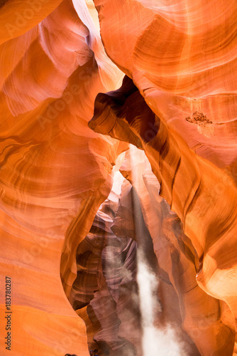 UPPER ANTELOPE CANYON