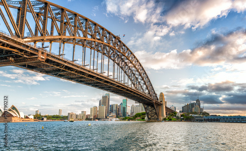 Sydney Harbour Bridge © jovannig