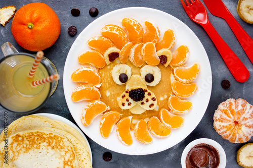 Christmas breakfast idea lion pancakes