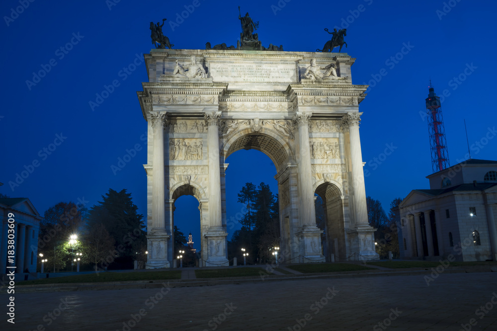 Arch of Peace (Arco della Pace) in Sempione Park, Milan, Italy. Night view.