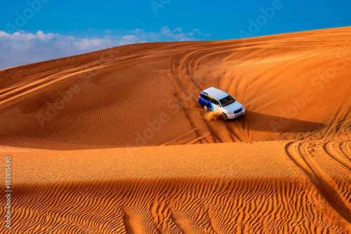 Sulle dune di sabbia in fuoristrada © Franco Visintainer