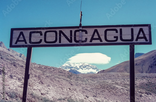 Blick auf Aconcagua von Paßhöhe photo