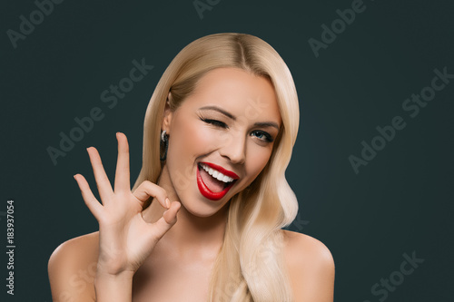 woman showing okey sign
