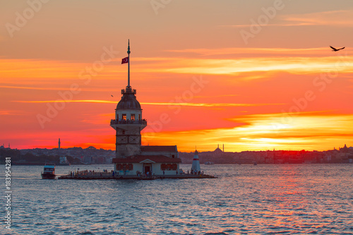 Istanbul Maiden Tower (kiz kulesi)
