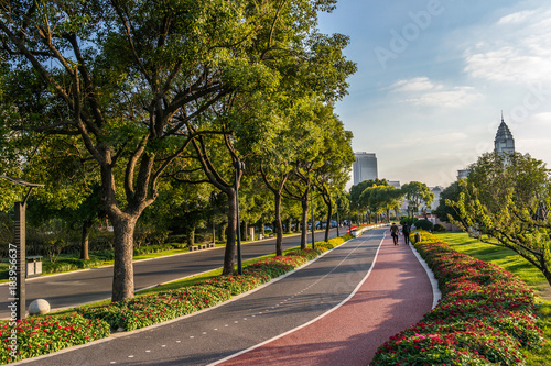 Riverside avenue park in Pudong district, Shanghai, China © Alexey Pelikh