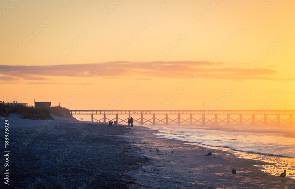 Naklejka premium sunrise in myrtle beach 
