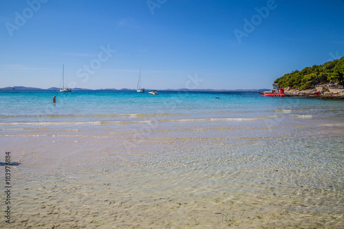 Fototapeta Naklejka Na Ścianę i Meble -  traumhafte Buchten und Natur auf den Inseln Kroatiens
