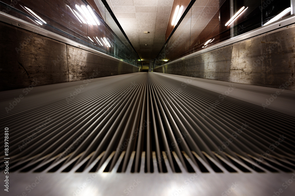 Rolltreppe ohne Stufen Rolltreppe ohne Stufen