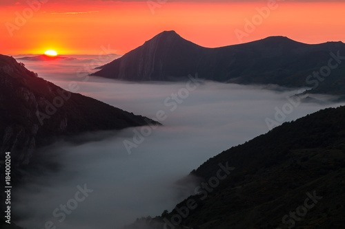 Summer sunset in the Saliencia Valley, Asturias © AGUS