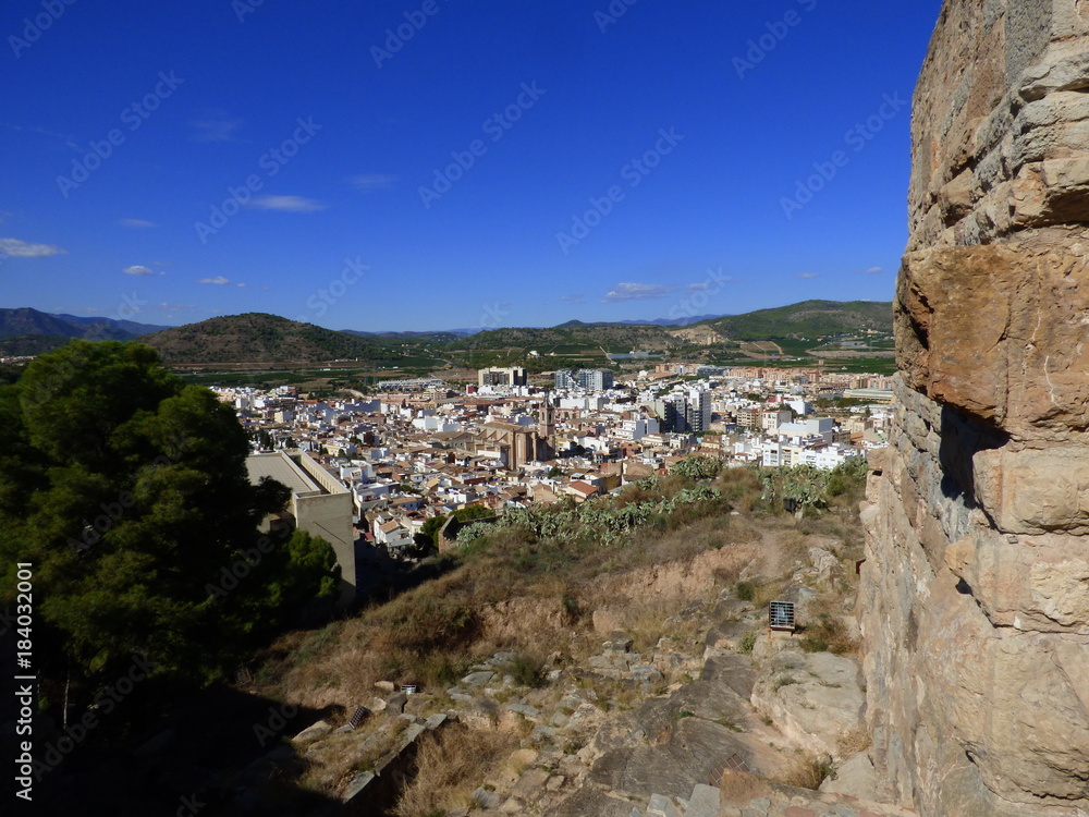 Sagunto.Ciudad de la Comunidad Valenciana, España. Es la capital de la comarca del Campo de Murviedro, situada al norte de la provincia de Valencia