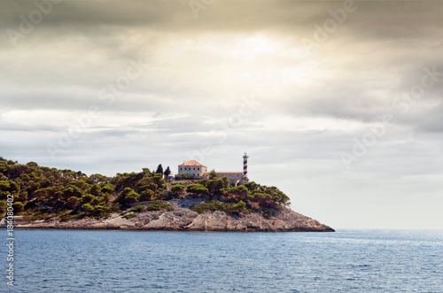 plaisance au milieu des îles Cornaties