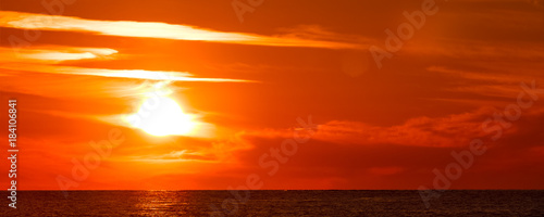 Fototapeta Naklejka Na Ścianę i Meble -  Romantic sunset over the sea