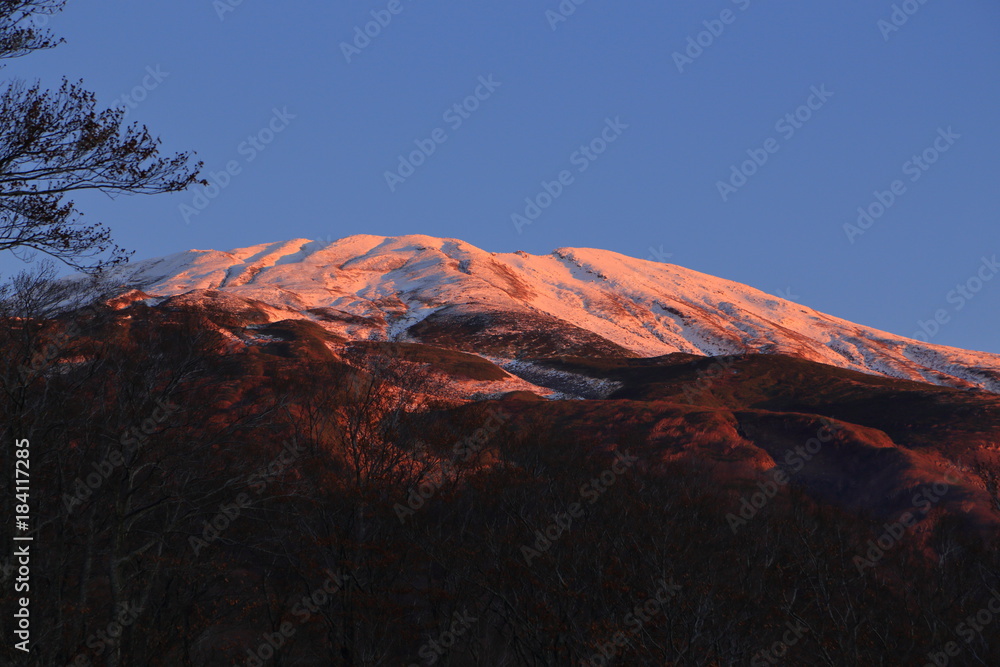 朝焼けの鳥海山山頂　Morning glow Mt.Chokai / Sakata, Yamagata, Japan