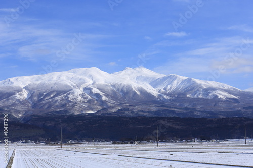 冬晴れの鳥海山　Winter sunny Mt.Chokai / Yuzamachi, Yamagata, Japan	