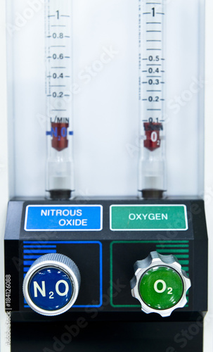 Display of Nitrous oxide and oxygen on the automatic anesthesia controller  photo