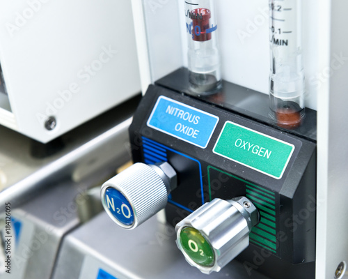 Display of Nitrous oxide and oxygen on the automatic anesthesia controller  photo