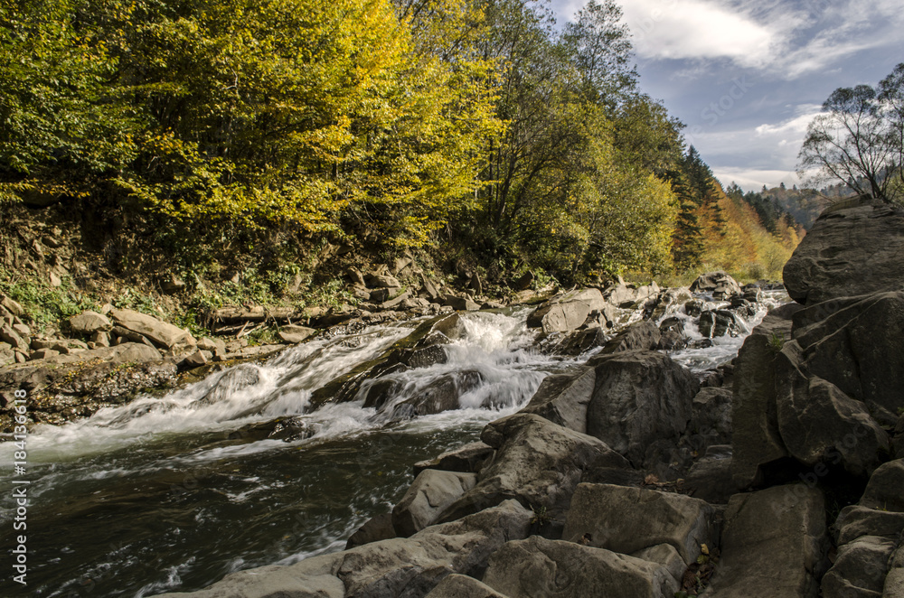 Naklejka premium wodospad