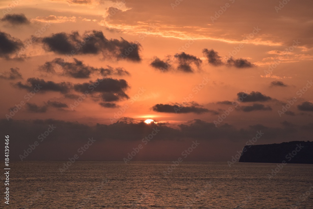 Sonnenaufgang an der Costa de Tramuntana auf Formentera