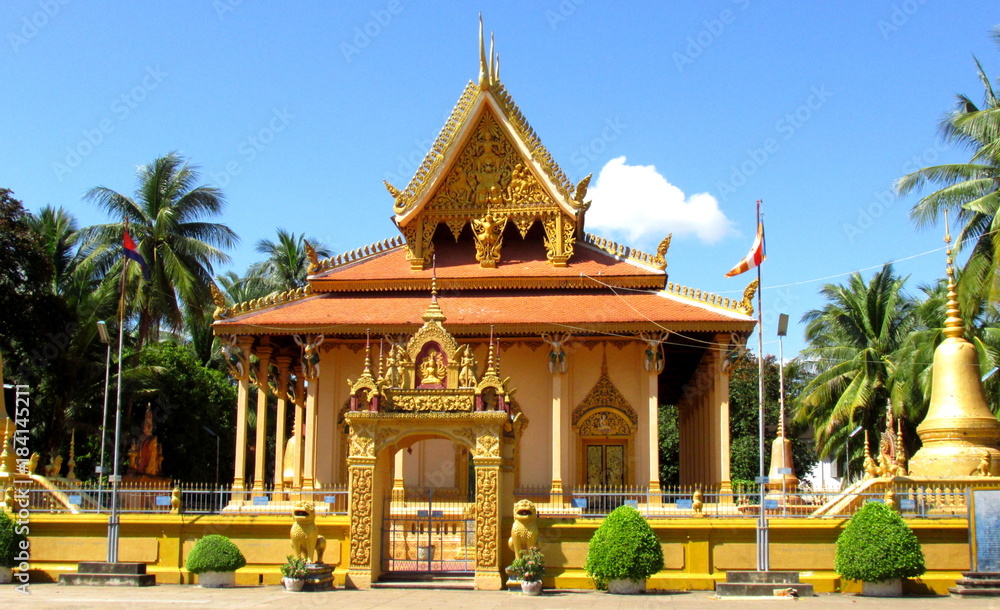 Naklejka premium Buddhist temple in Cambodia