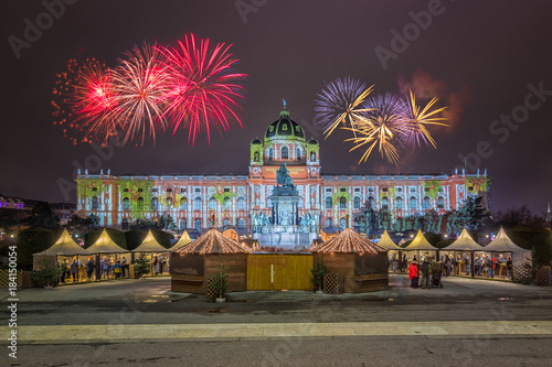 Canvas Print Kunsthistorisches Museum Wien mit Feuerwerk