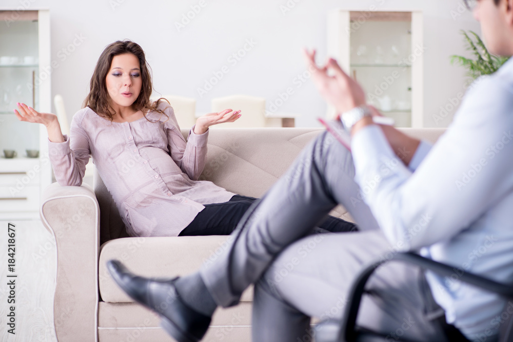 Pregnant woman visiting psychologist doctor Pregnant woman visiting psychologist doctor