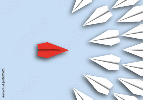 origami - concept - idée - héros - combat - symbole - avion de papier - face à face - opposé