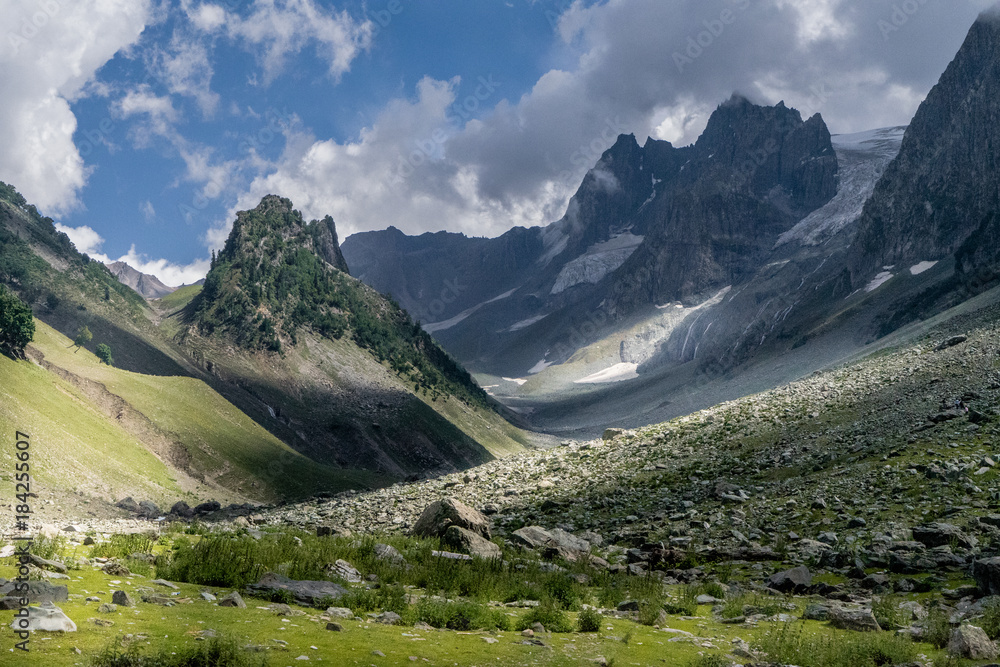 Around the Himalayas. Jammu and Kashmir. North India. 