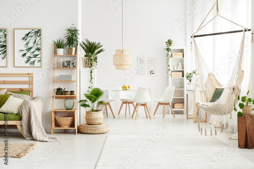 Fotografie Flat with brazilian chair