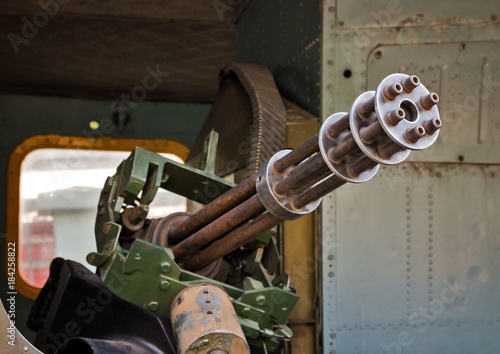 Canvastavla minigun in the door helicopter