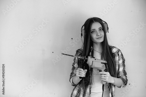 Wallpaper Mural The builder makes repairs in the apartment. Finishing works on p Torontodigital.ca