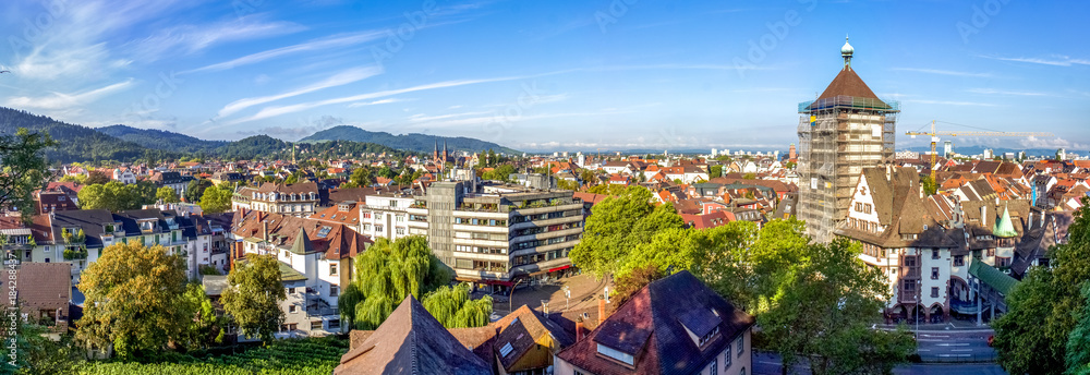 Panoramablick über Freiburg im Breisgau