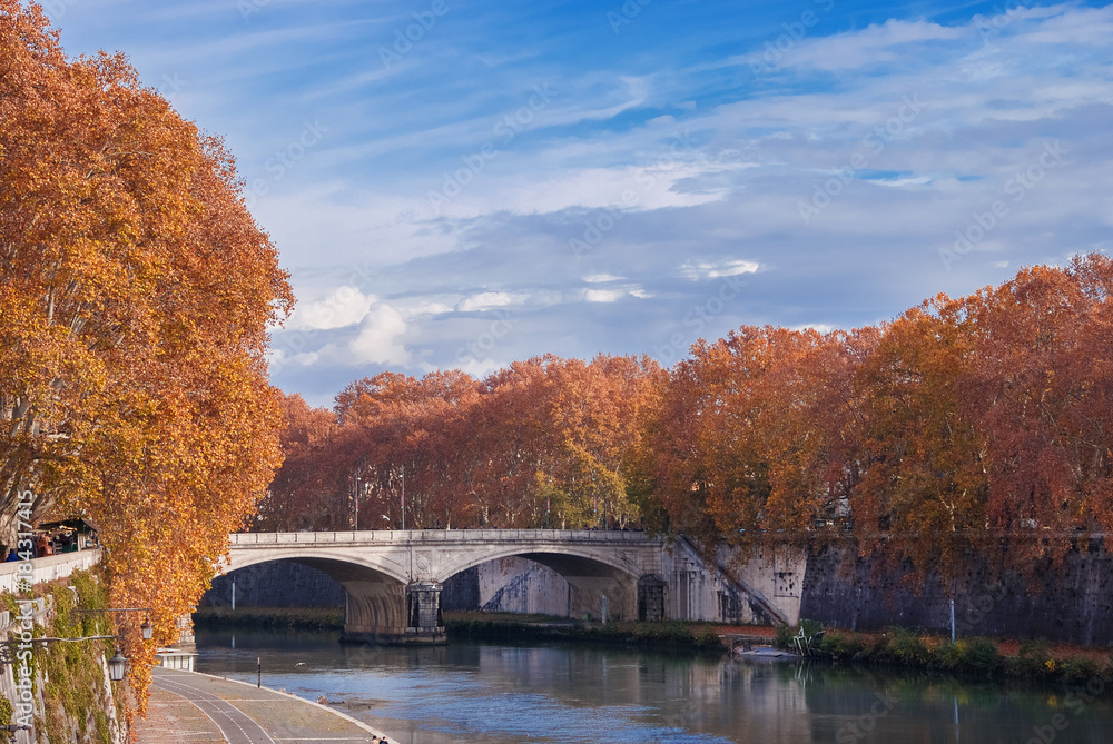River Tiber in autumn