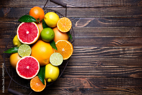 Fotografie, Obraz Fresh citrus fruits in basket