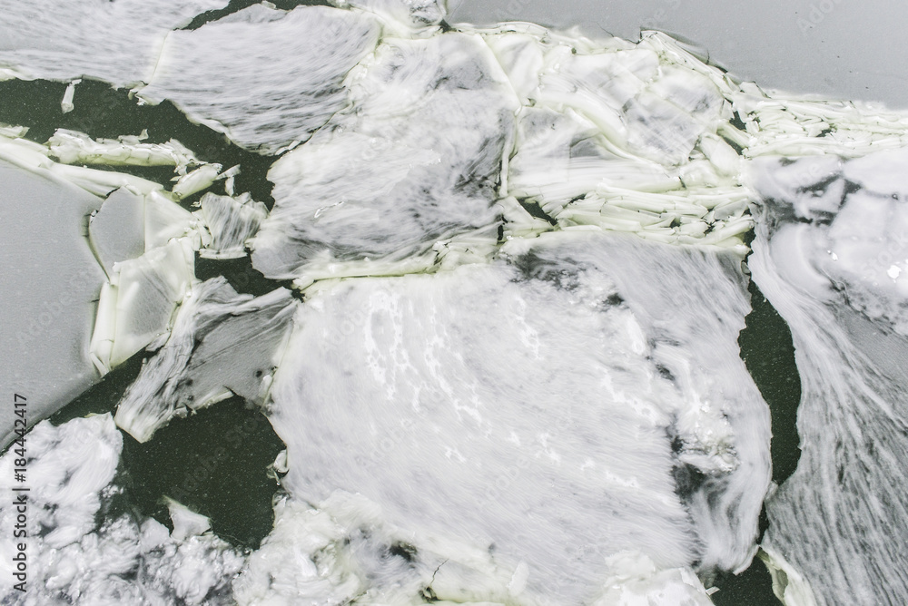 Obraz premium Ice abstraction on the frozen river