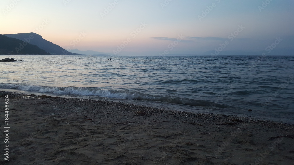 Plage + océan à Corfou