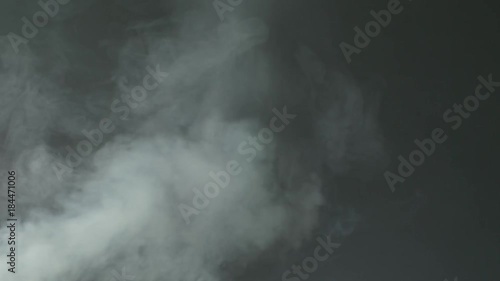fumo bianco su sfondo nero photo