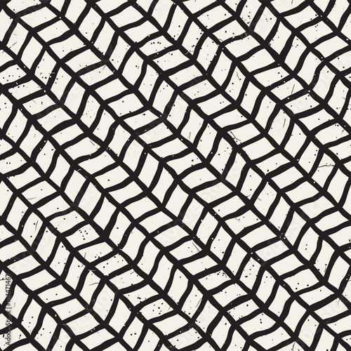 Hand drawn style seamless pattern. Abstract geometric tiling background in black and white. Vector doodle line lattice