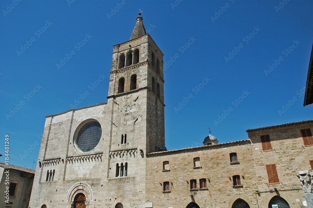 Bevagna, Umbria - la chiesa di San Michele Arcangelo