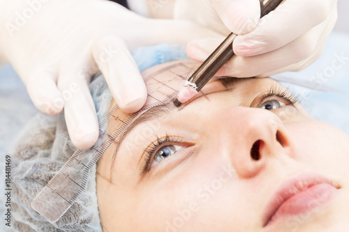 Microblading eyebrows workflow in a beauty salon 