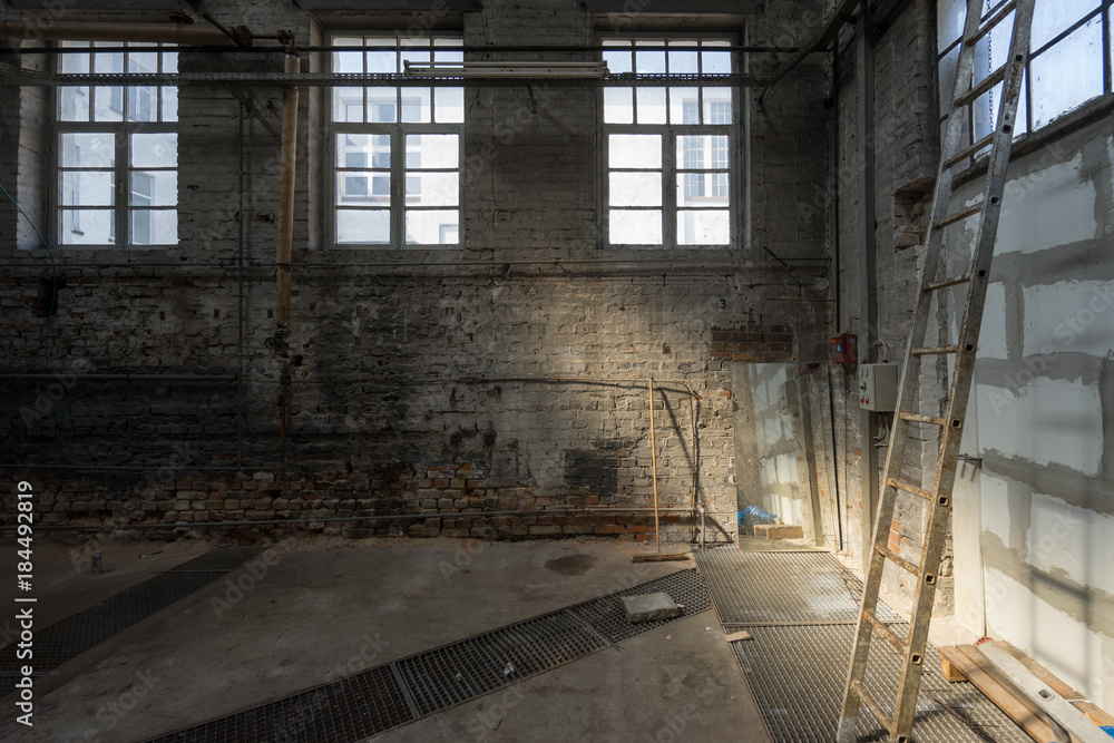 Leere Räume in einer alten Seifenfabrik Leere Räume in einer alten Seifenfabrik