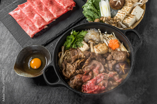 和牛ですきやき Tasty sukiyaki Japanese cuisine 